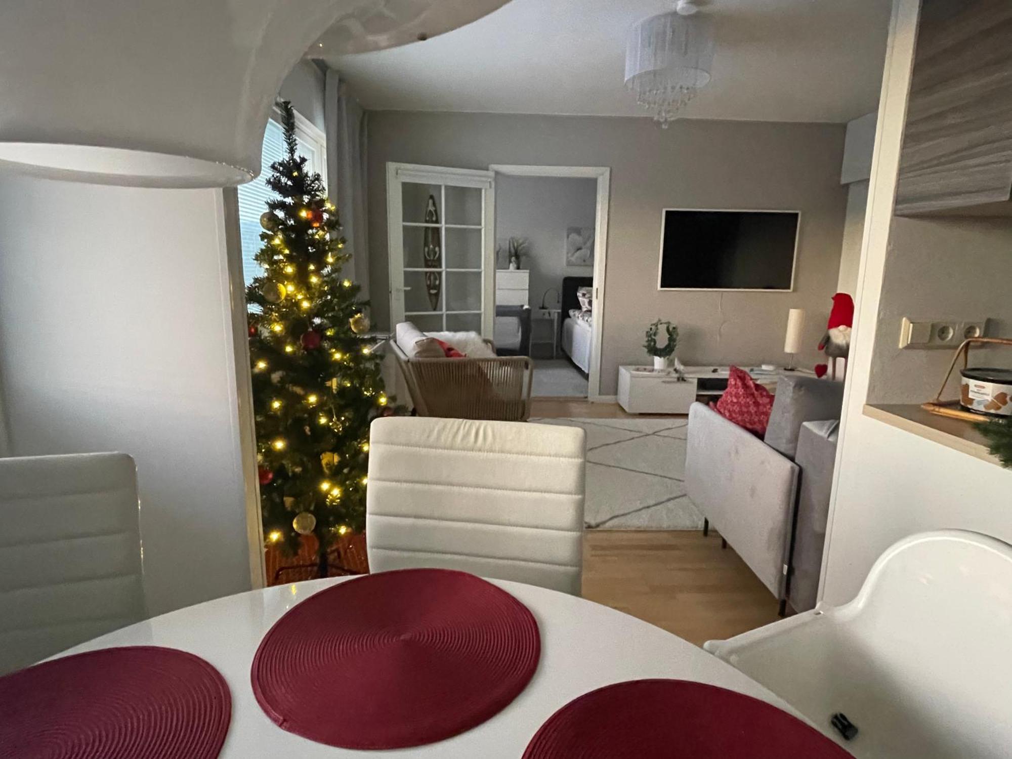 Peaceful City Centre Apartment โรวานิเอมิ ภายนอก รูปภาพ